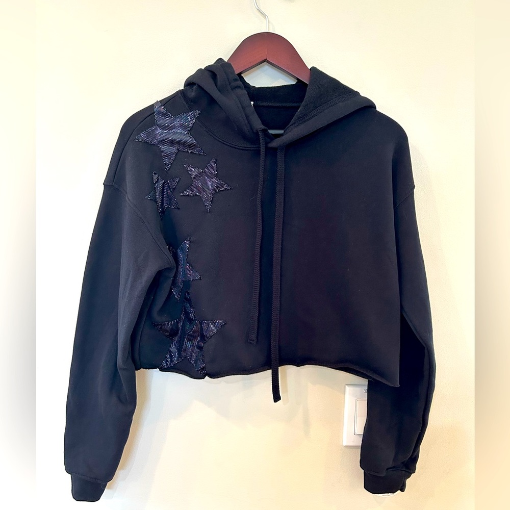 NWT Sakkara hooded, star-sparkled crop top